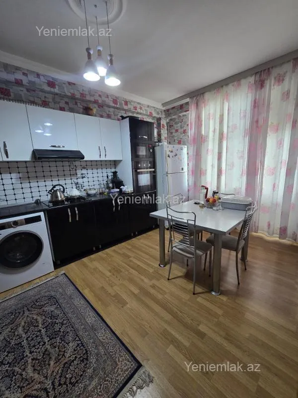 Satılır 2 otaqlı yeni tikili 83.5 m²