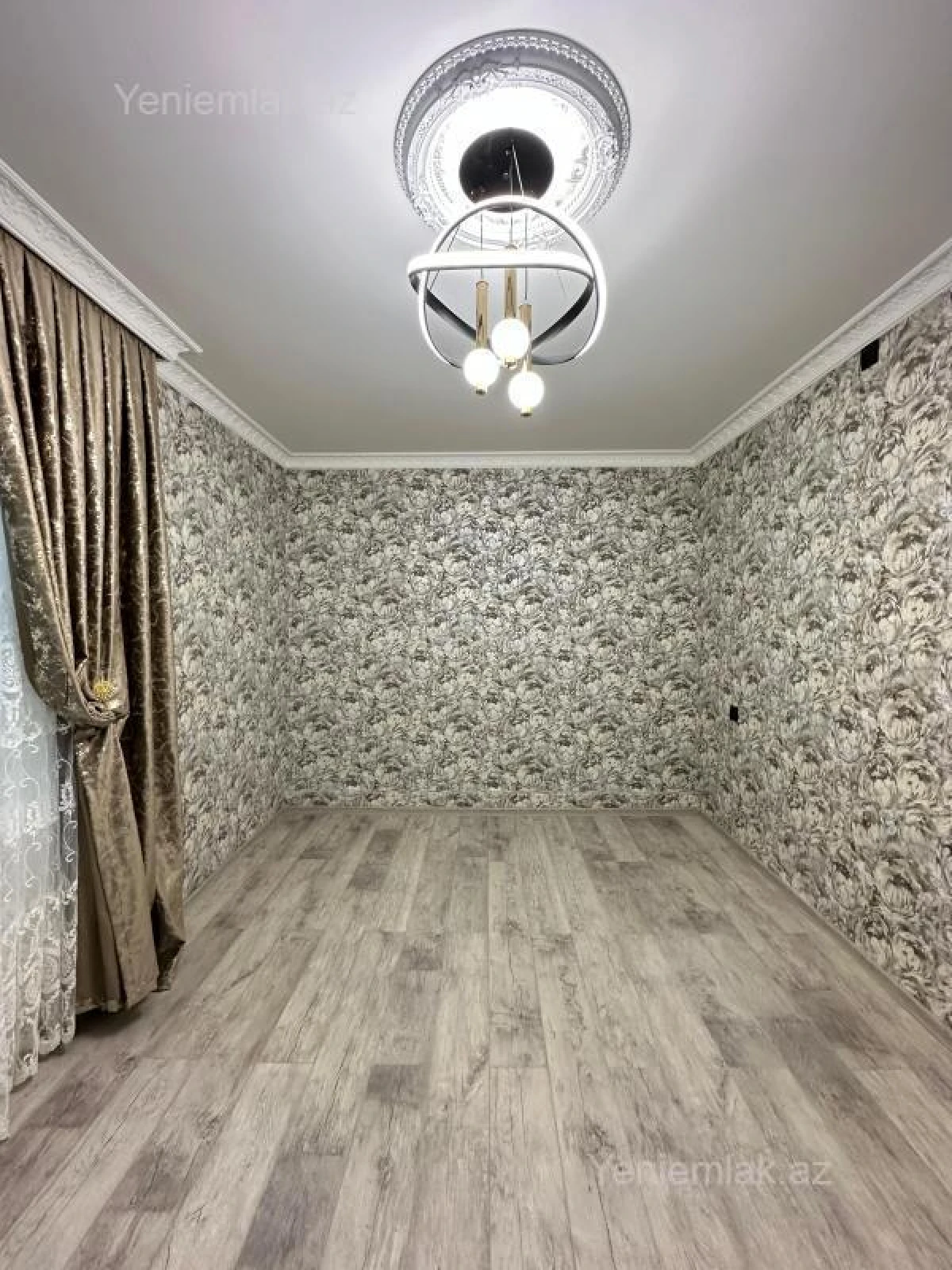 Satılır 3 otaqlı köhnə tikili 60 m²