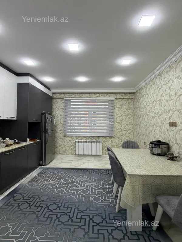 Satılır 3 otaqlı yeni tikili 83 m²