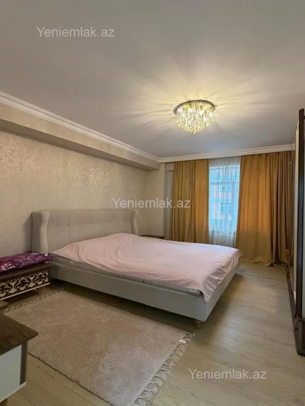 Satılır 3 otaqlı yeni tikili 83 m²