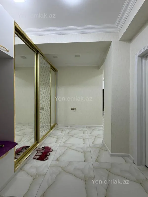Satılır 3 otaqlı yeni tikili 83 m²