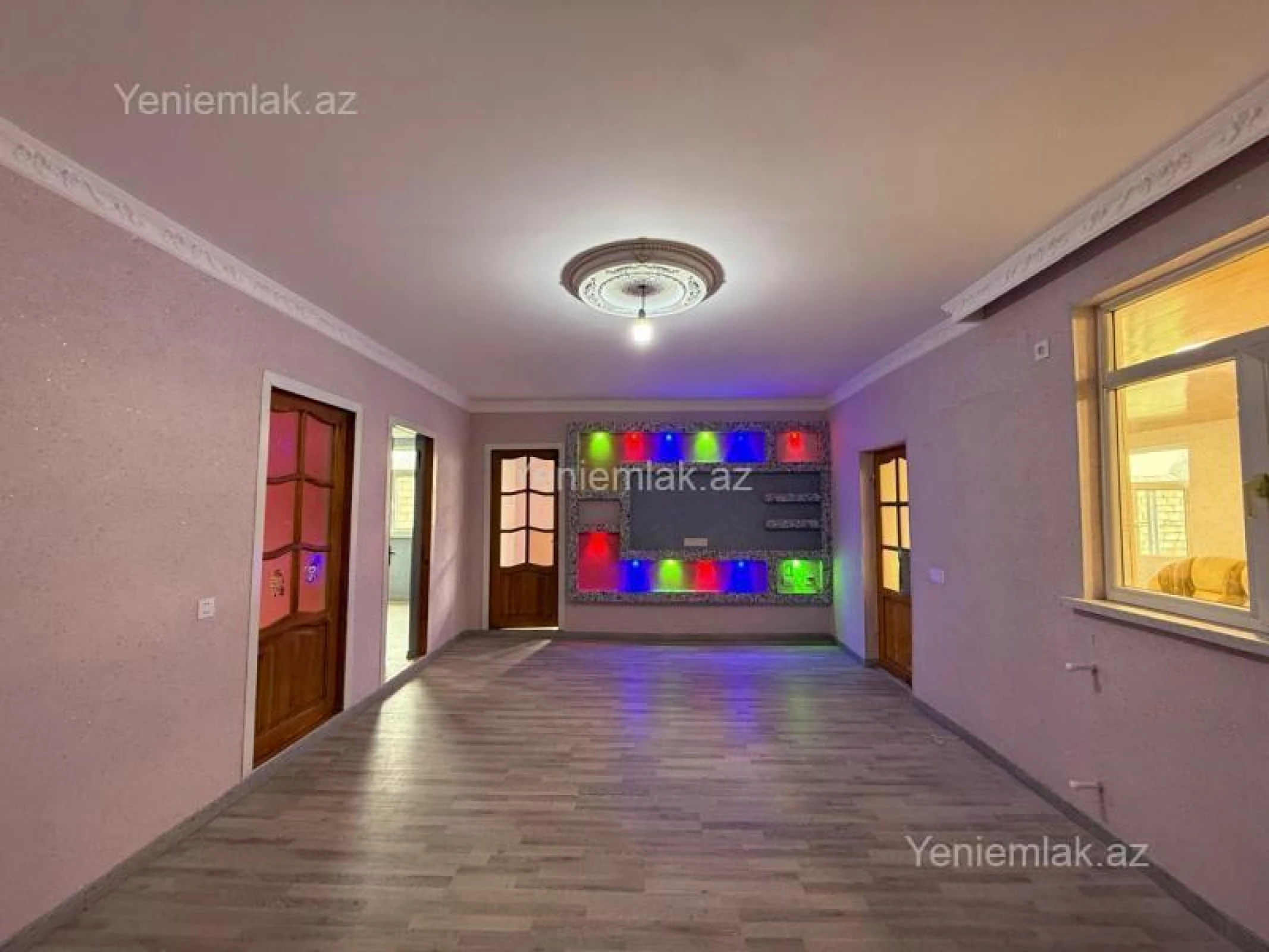 Satılır 5 otaqlı həyət evi 130 m²