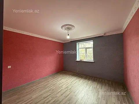 Satılır 5 otaqlı həyət evi 130 m²