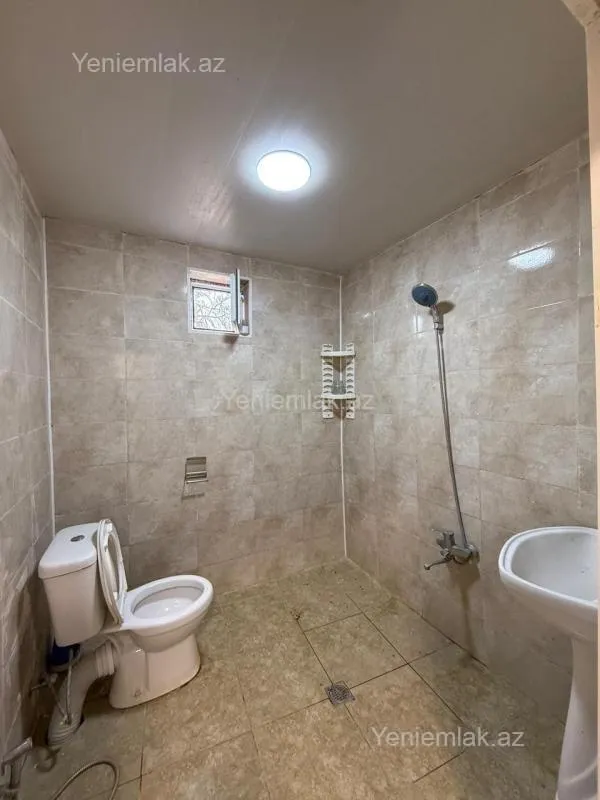 Satılır 5 otaqlı həyət evi 130 m²