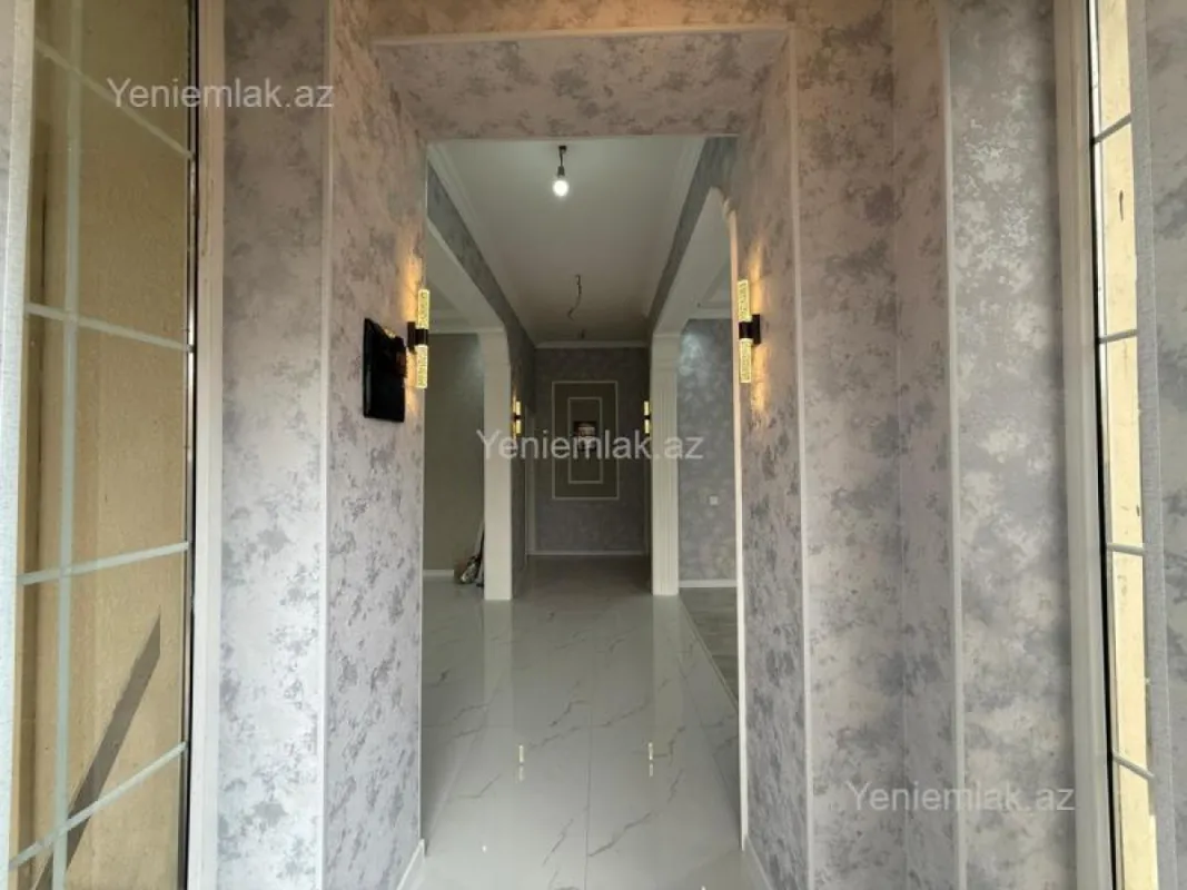 Satılır 4 otaqlı həyət evi 130 m²