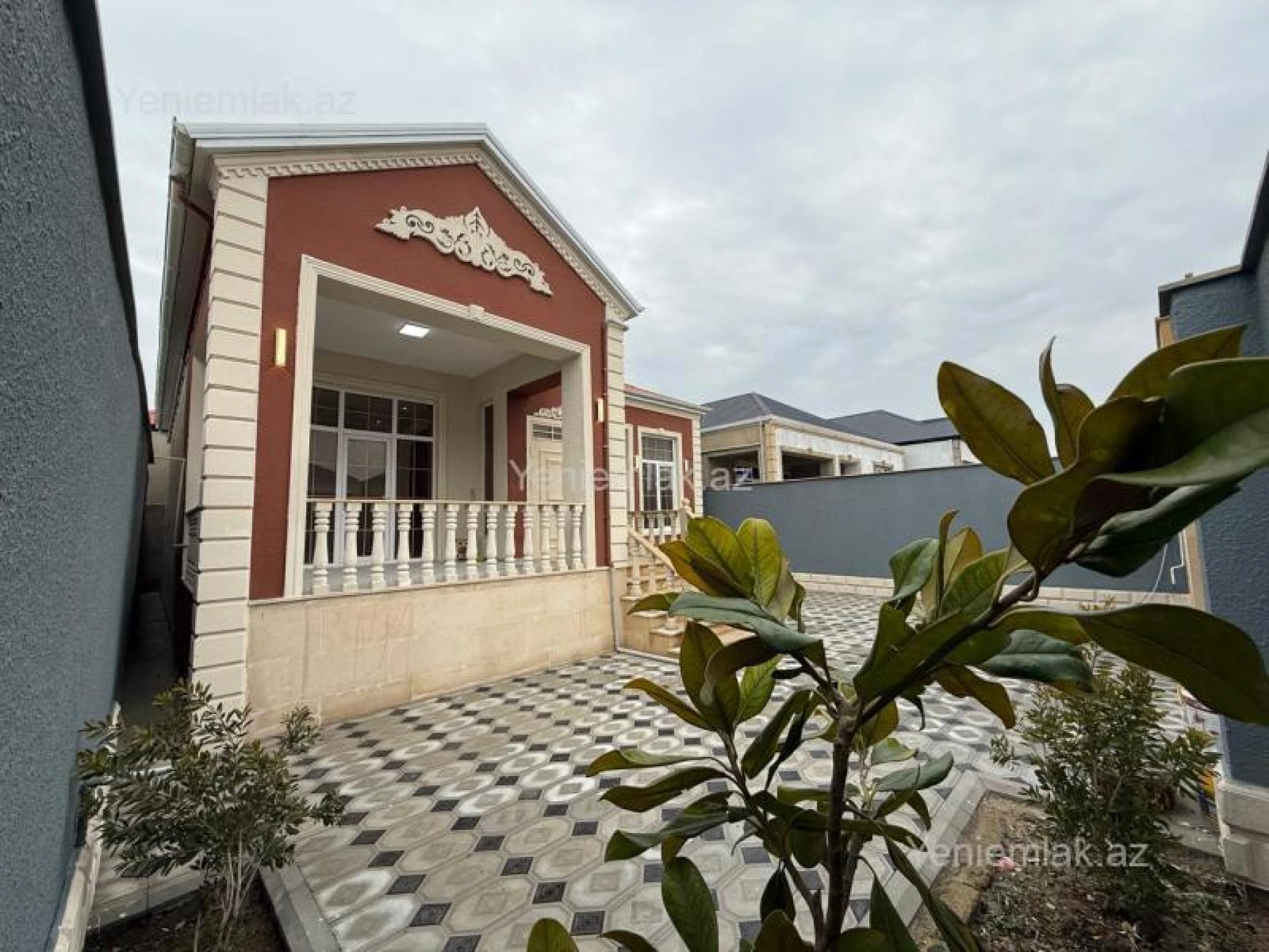 Satılır 4 otaqlı həyət evi 130 m²