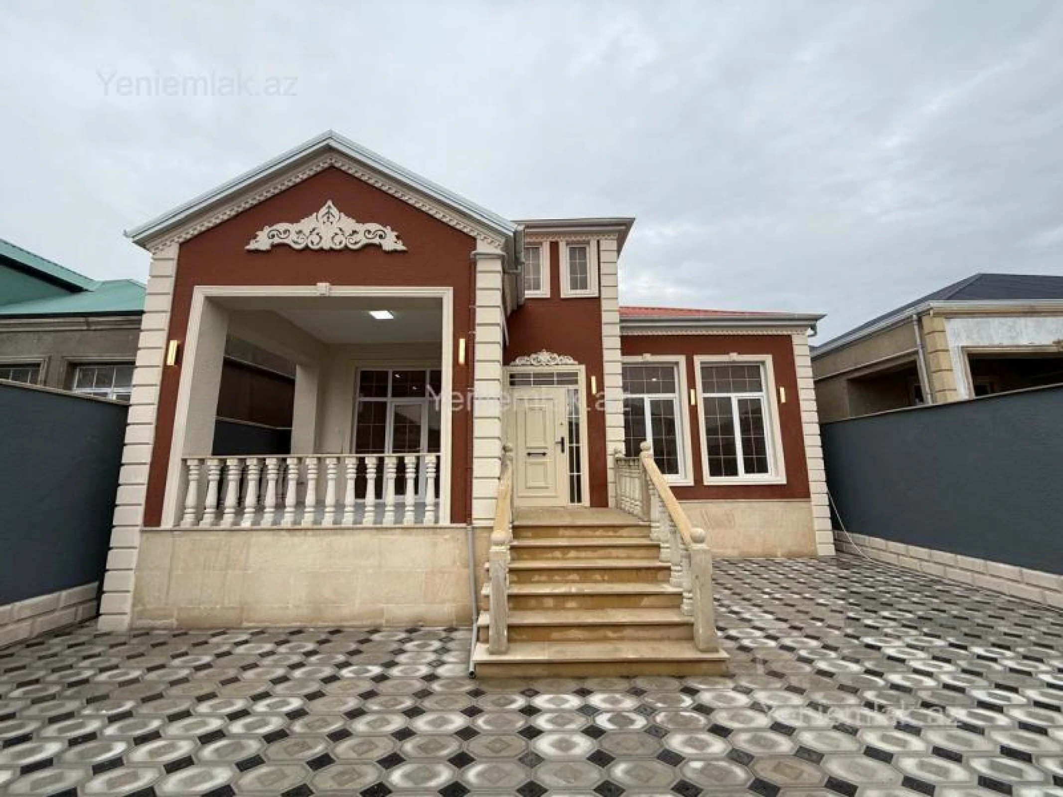 Satılır 4 otaqlı həyət evi 130 m²