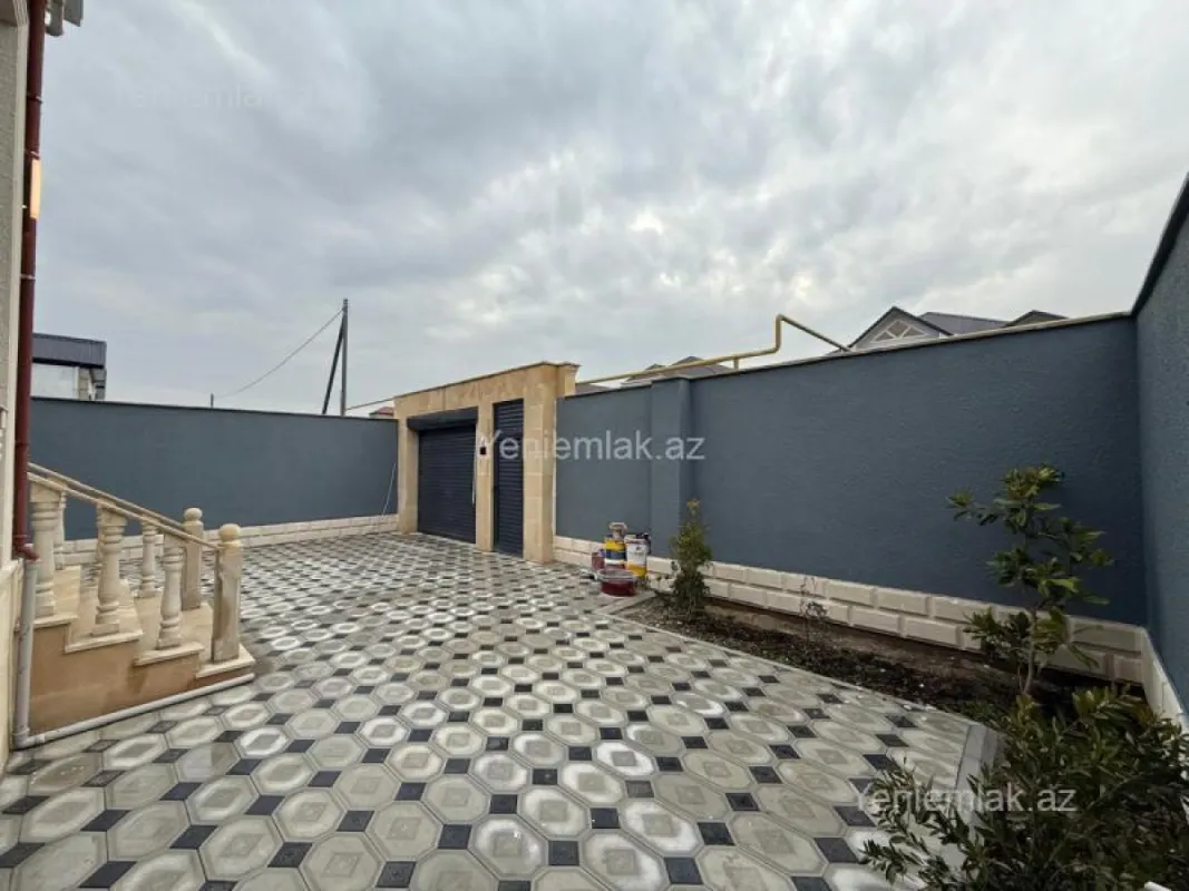 Satılır 4 otaqlı həyət evi 130 m²