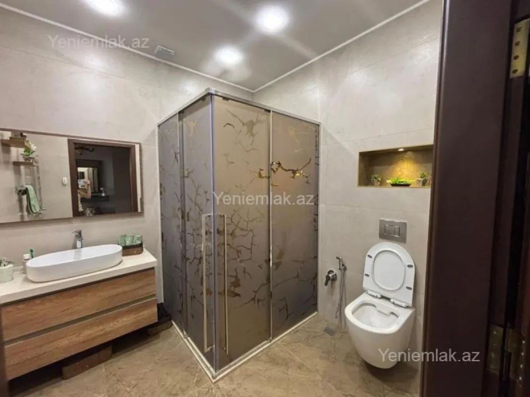 Satılır 4 otaqlı yeni tikili 170 m²