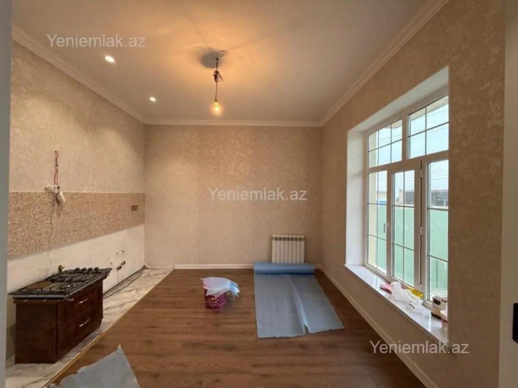 Satılır 4 otaqlı həyət evi 130 m²