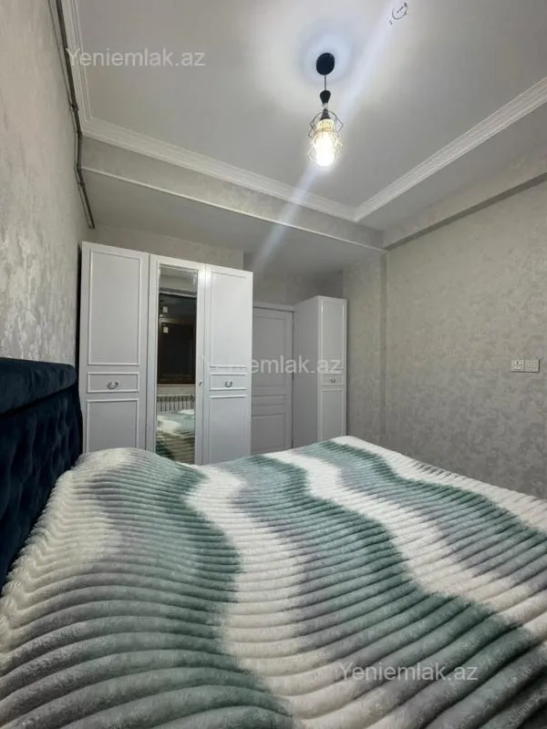 Satılır 2 otaqlı yeni tikili 60 m²