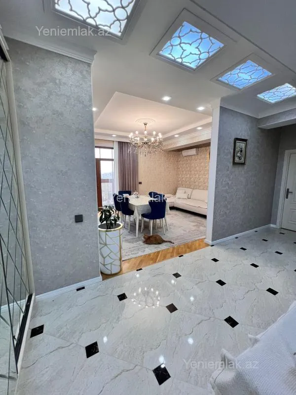Satılır 3 otaqlı yeni tikili 93 m²