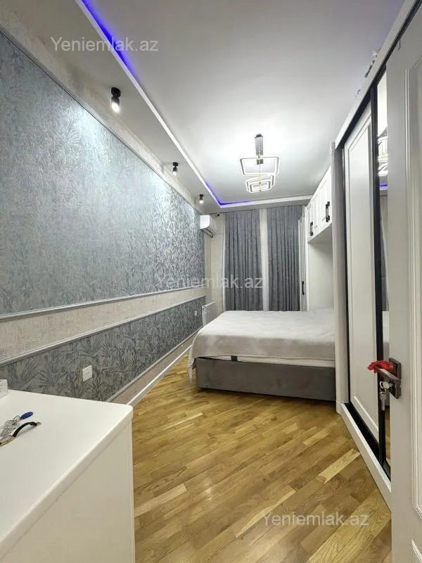 Satılır 2 otaqlı yeni tikili 100 m²