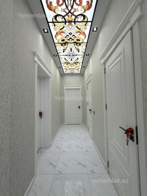 Satılır 2 otaqlı yeni tikili 100 m²