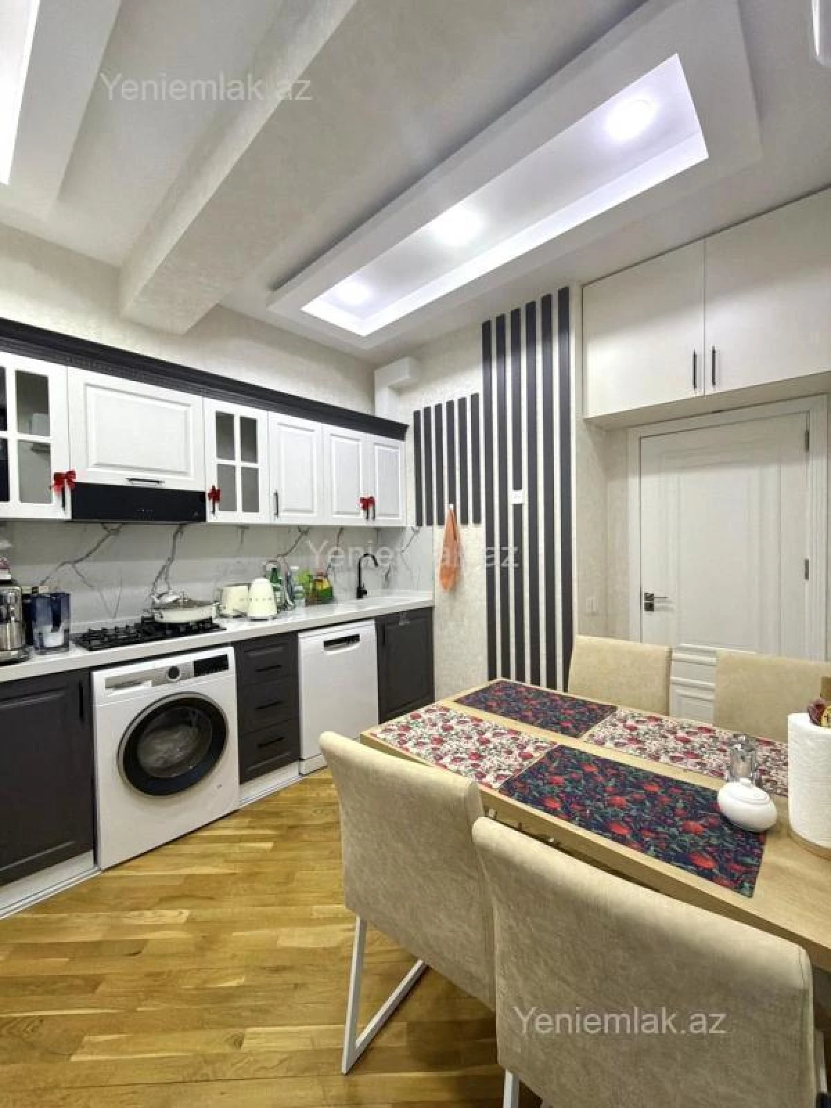 Satılır 2 otaqlı yeni tikili 100 m²