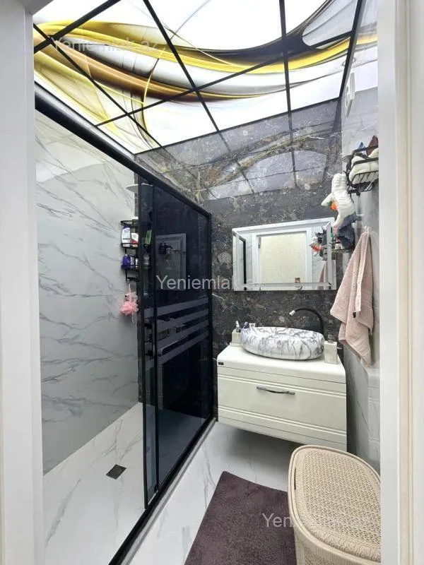 Satılır 2 otaqlı yeni tikili 100 m²