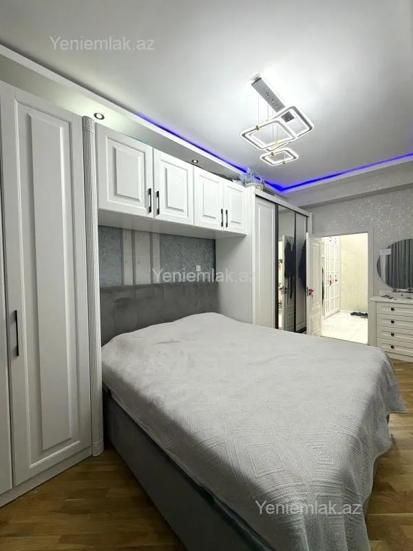 Satılır 2 otaqlı yeni tikili 100 m²