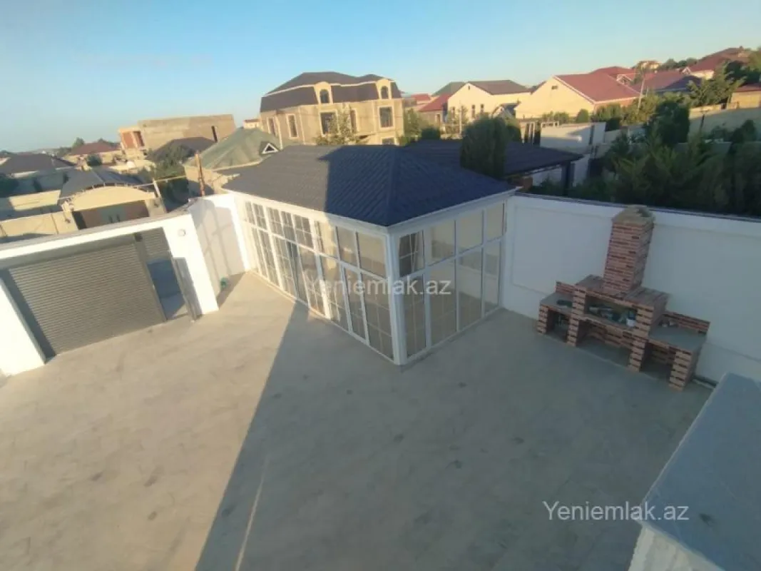 Satılır 5 otaqlı həyət evi 200 m²