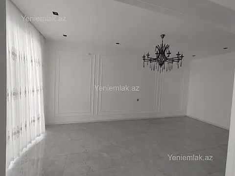 Satılır 5 otaqlı həyət evi 200 m²