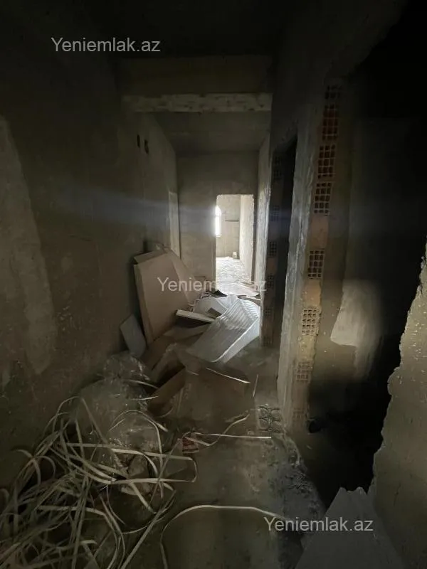 Satılır 3 otaqlı yeni tikili 85 m²