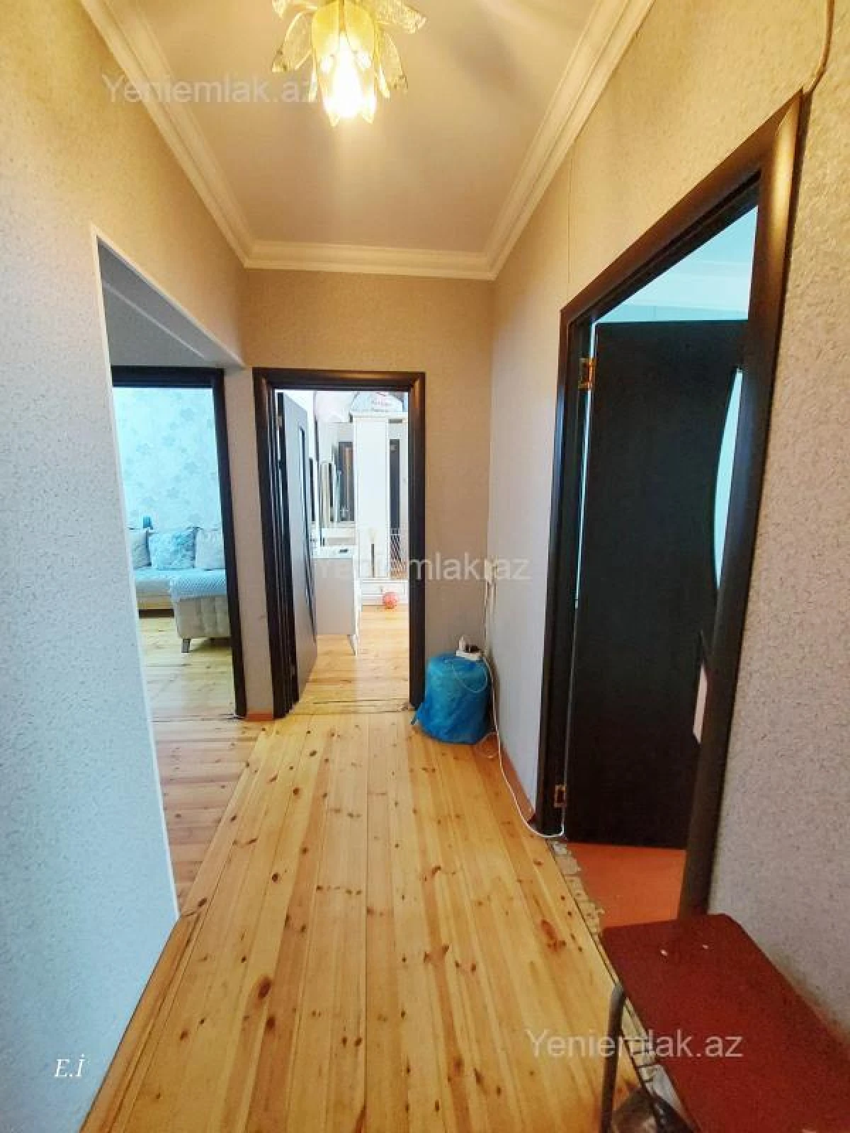 Satılır 3 otaqlı köhnə tikili 72 m²