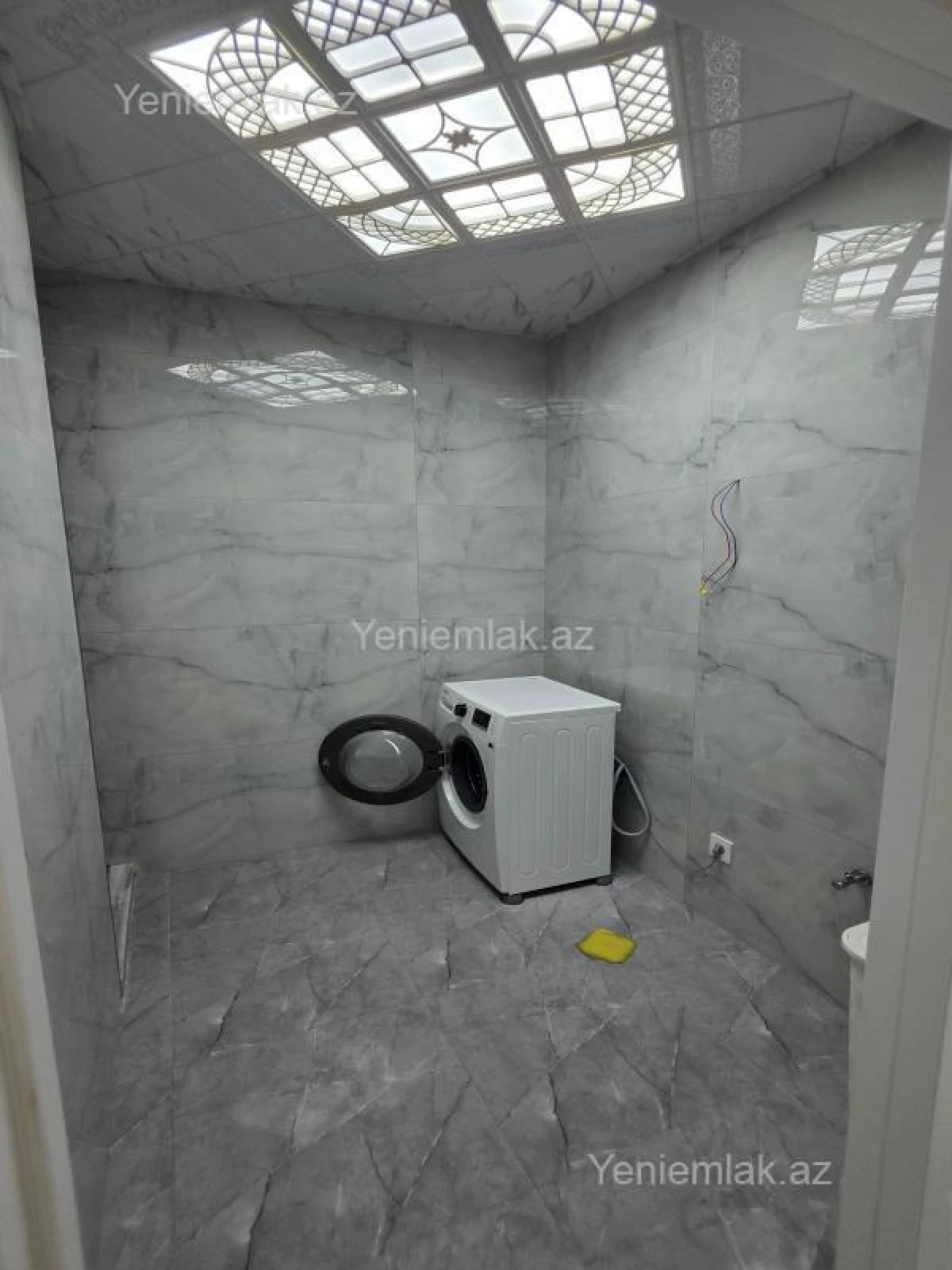 Satılır 3 otaqlı yeni tikili 105 m²