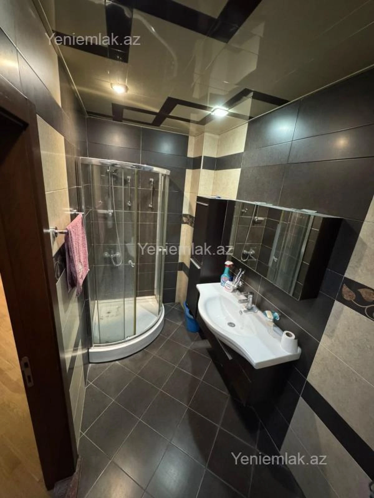 Satılır 4 otaqlı yeni tikili 175 m²