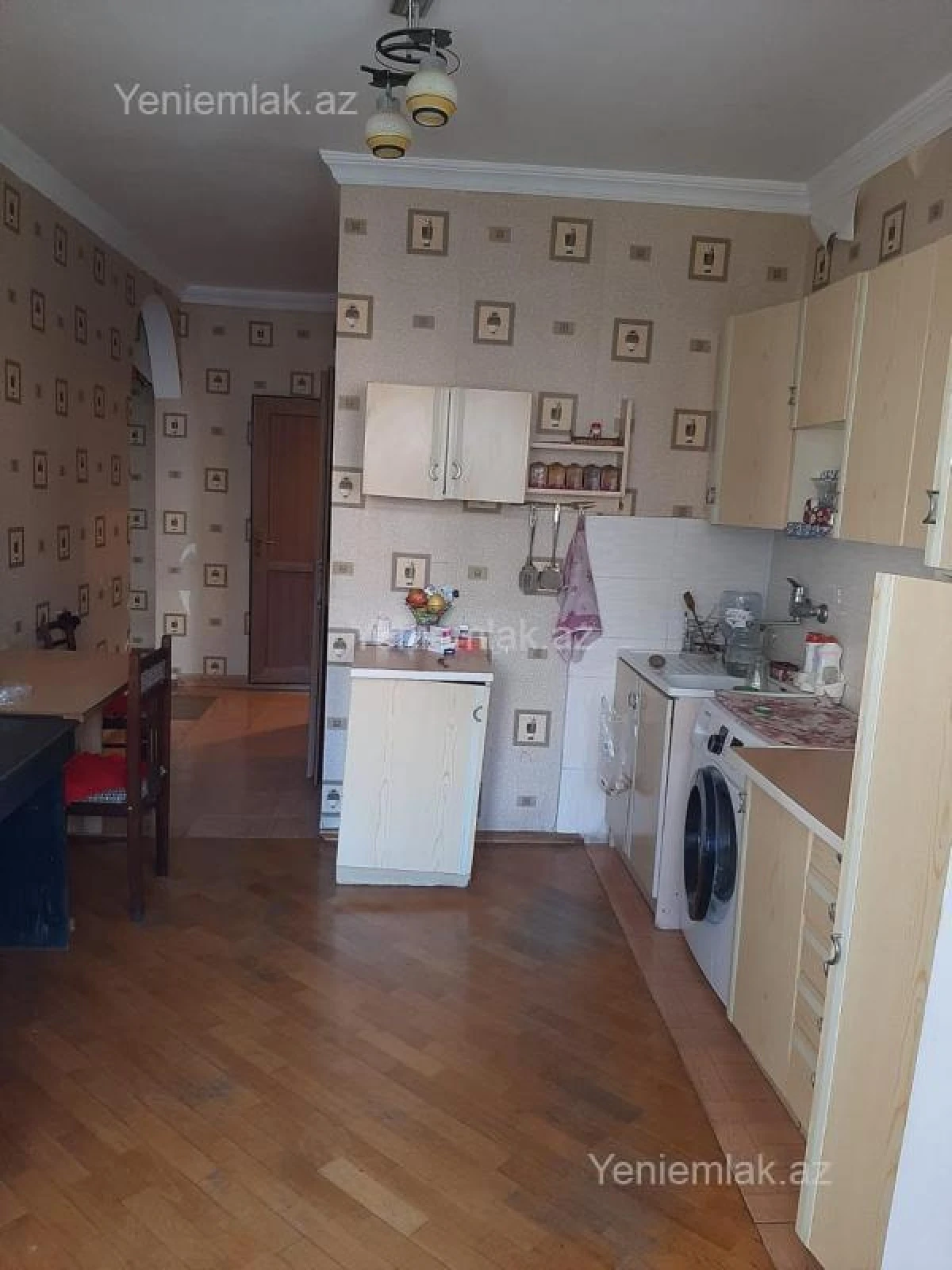 Satılır 3 otaqlı köhnə tikili 80 m²