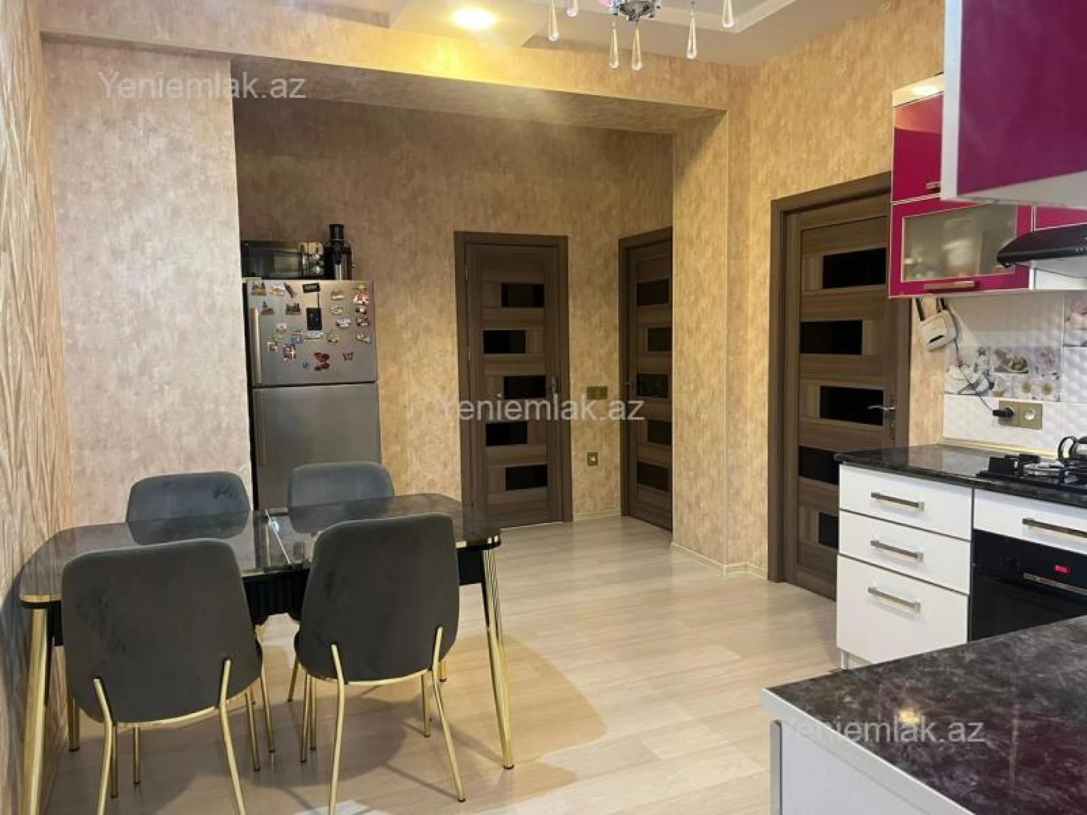 Satılır 2 otaqlı yeni tikili 72 m²