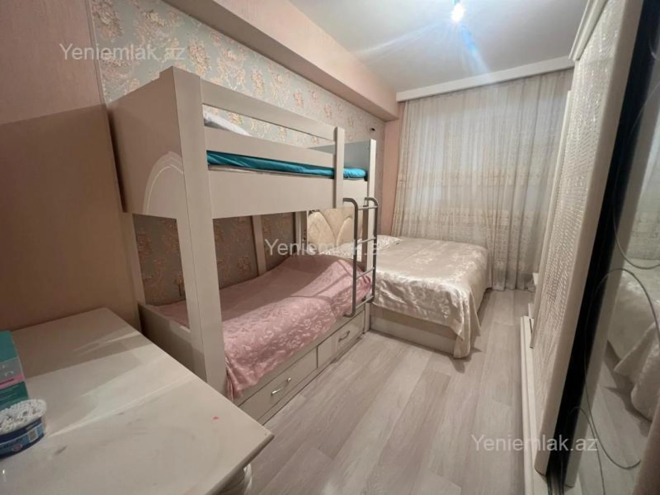 Satılır 2 otaqlı yeni tikili 72 m²