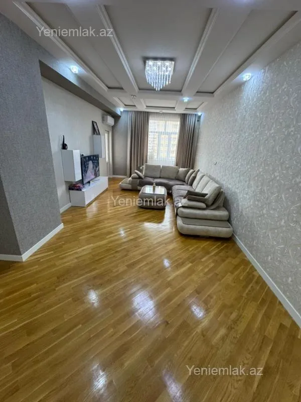 Satılır 3 otaqlı yeni tikili 127 m²