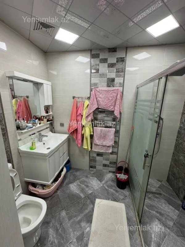 Satılır 3 otaqlı yeni tikili 127 m²