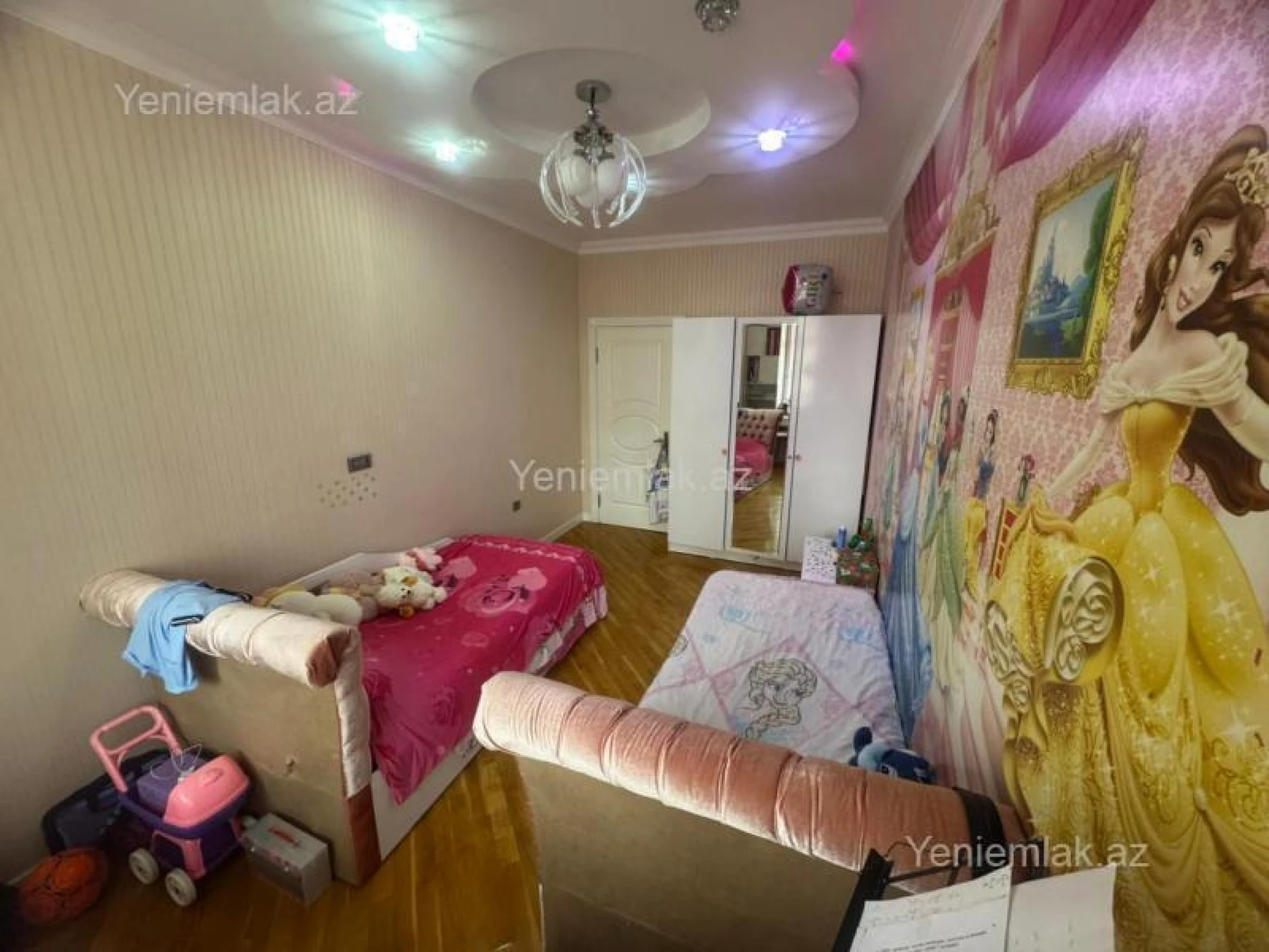 Satılır 3 otaqlı yeni tikili 127 m²