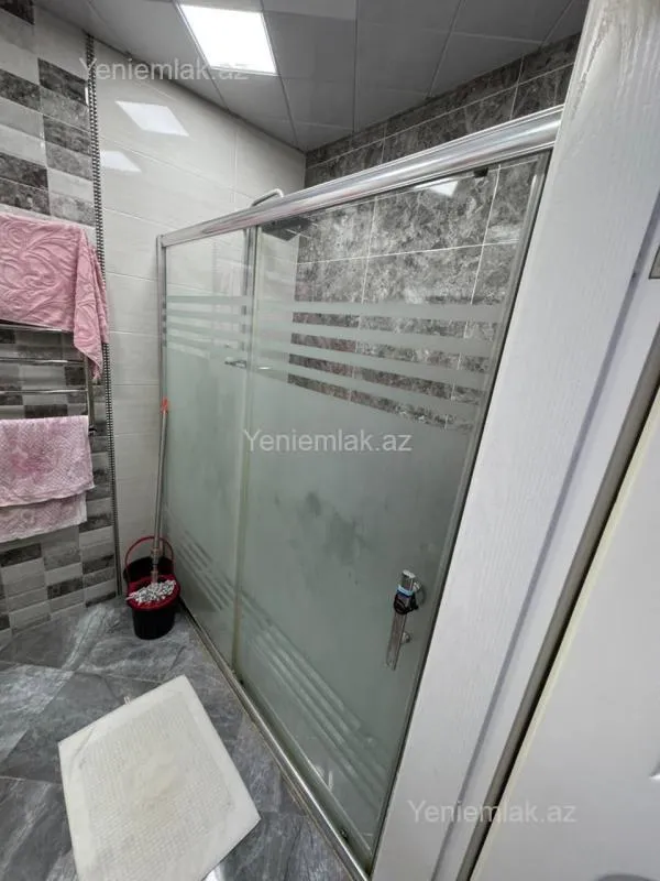 Satılır 3 otaqlı yeni tikili 127 m²