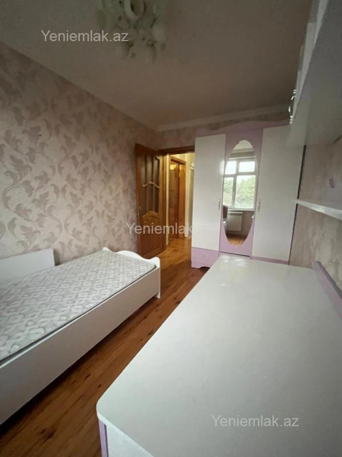 Satılır 3 otaqlı köhnə tikili 74 m²
