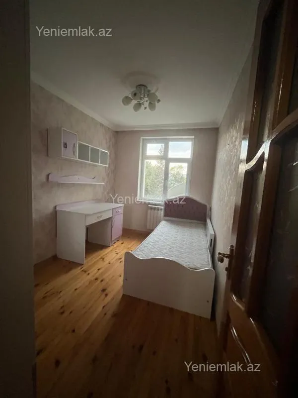 Satılır 3 otaqlı köhnə tikili 74 m²