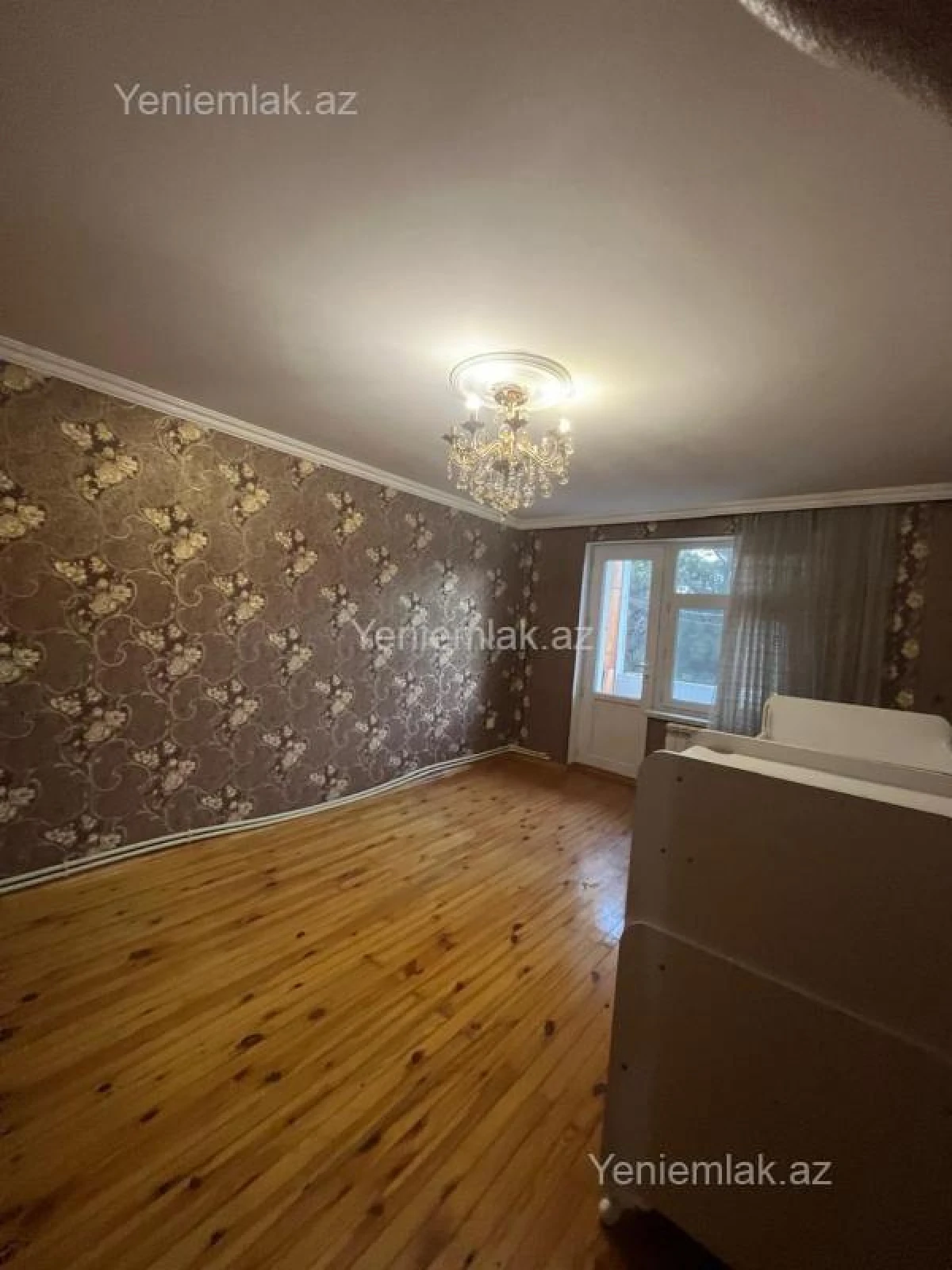 Satılır 3 otaqlı köhnə tikili 74 m²