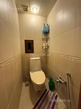 Satılır 2 otaqlı köhnə tikili 76 m²