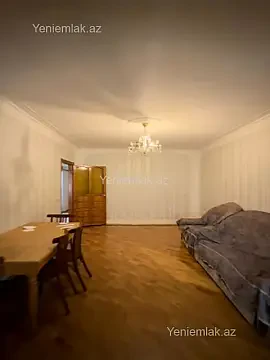 Satılır 3 otaqlı köhnə tikili 75 m²