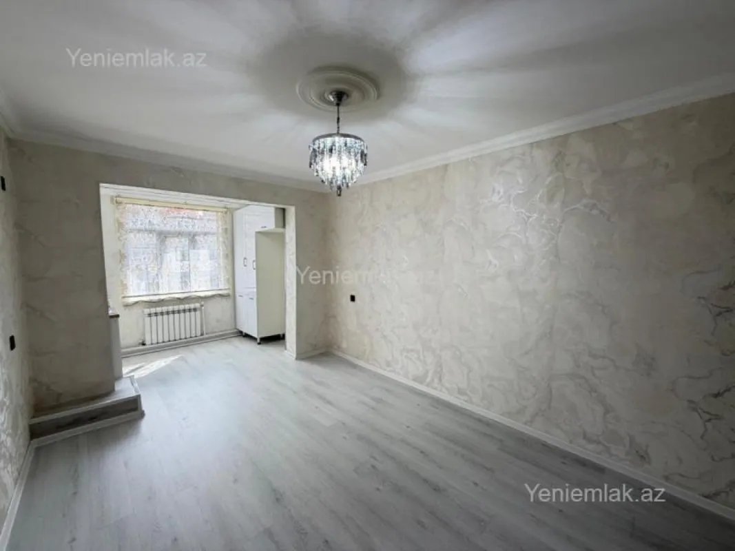 Satılır 2 otaqlı köhnə tikili 40 m²