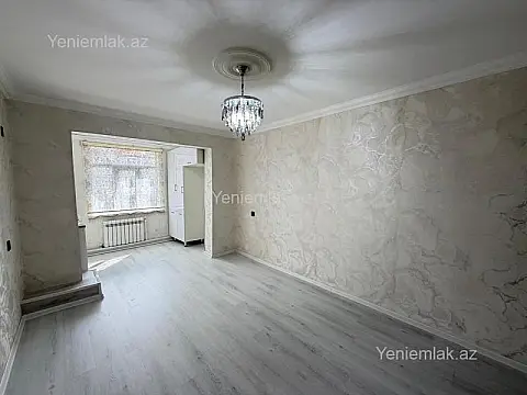 Satılır 2 otaqlı köhnə tikili 40 m²