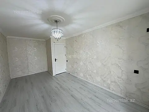 Satılır 2 otaqlı köhnə tikili 40 m²