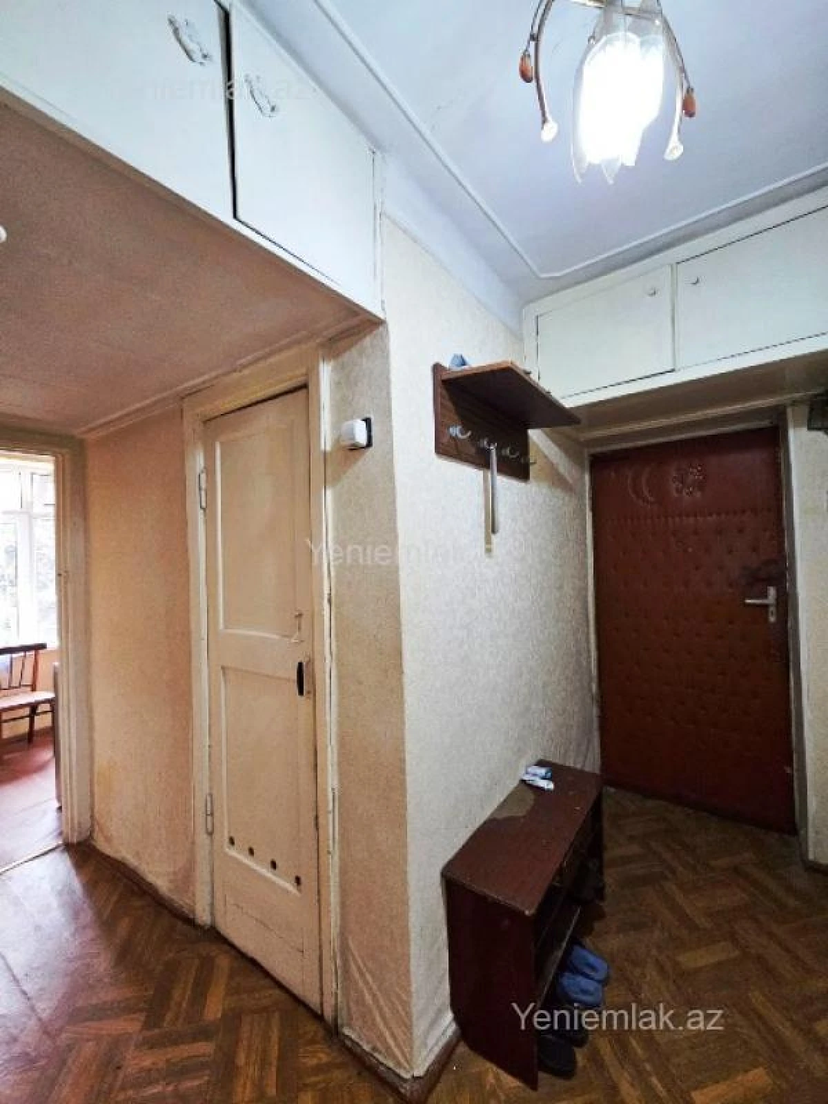 Satılır 1 otaqlı köhnə tikili 32 m²