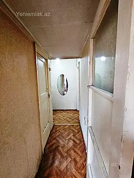 Satılır 1 otaqlı köhnə tikili 32 m²