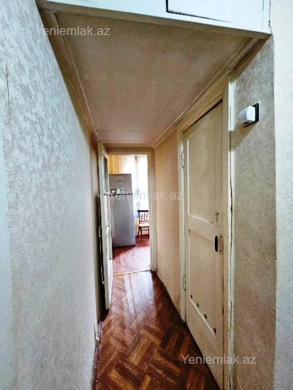 Satılır 1 otaqlı köhnə tikili 32 m²