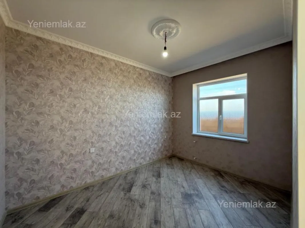 Satılır 3 otaqlı həyət evi 100 m²