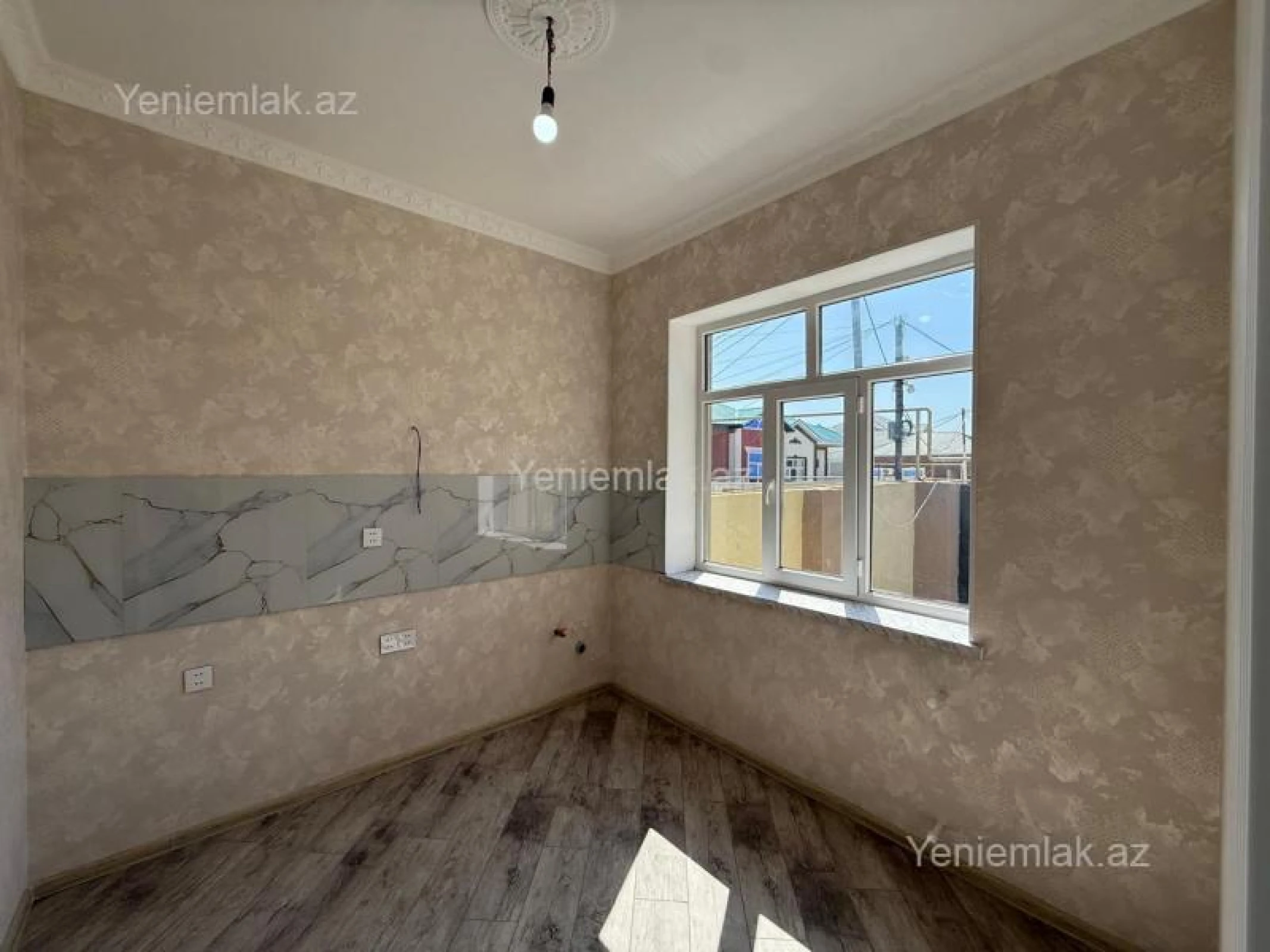 Satılır 3 otaqlı həyət evi 100 m²