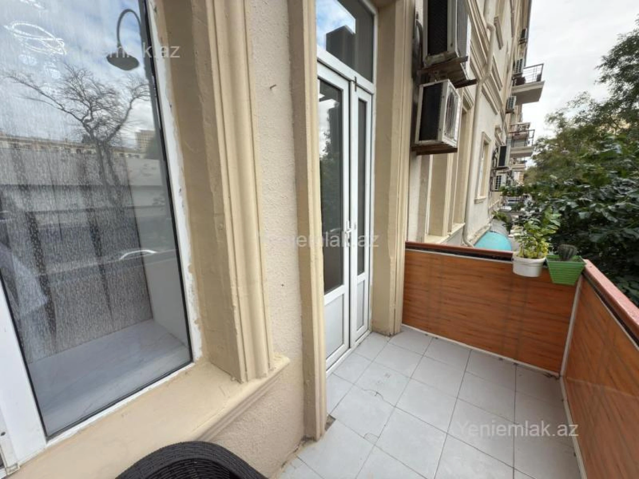 Satılır 2 otaqlı köhnə tikili 50 m²