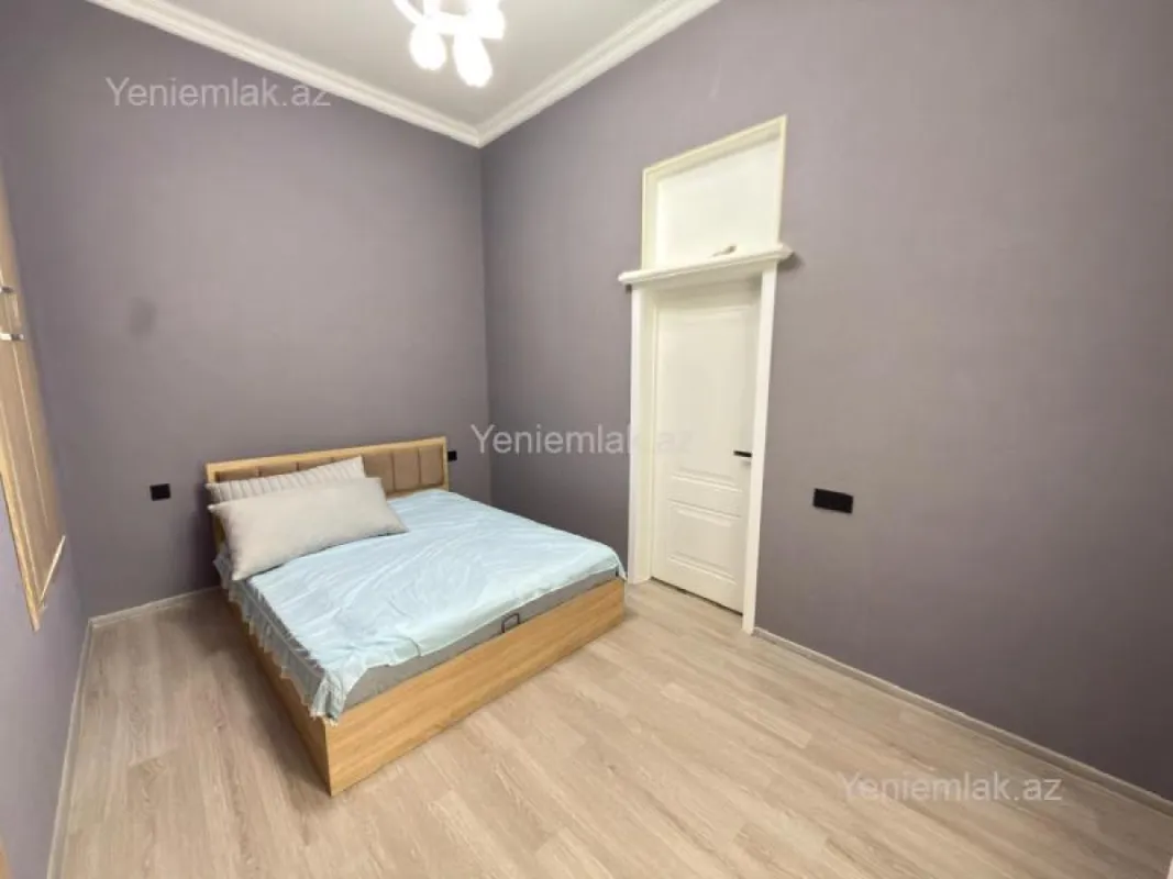 Satılır 2 otaqlı köhnə tikili 50 m²