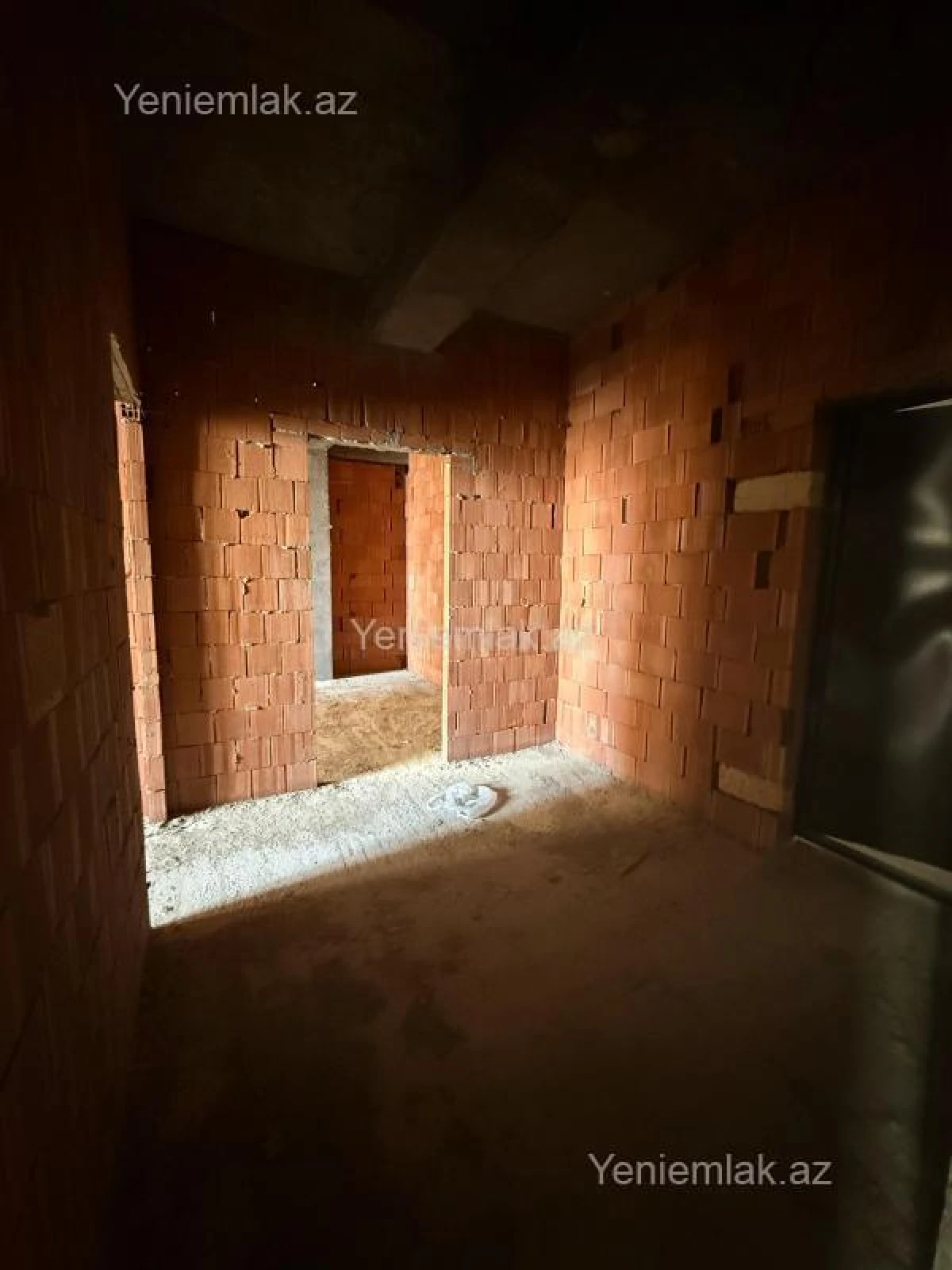 Satılır 3 otaqlı yeni tikili 120 m²